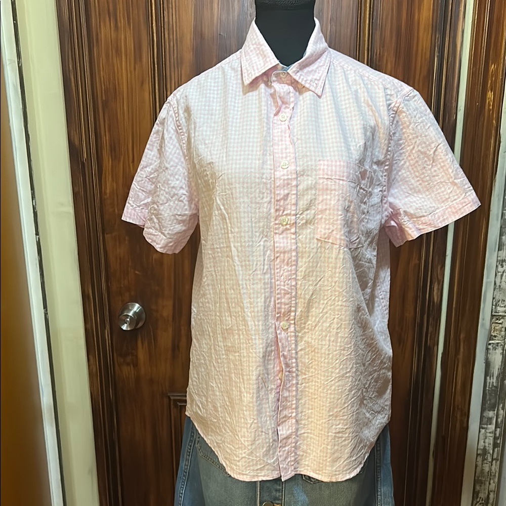Woman’s Pink Checkered Short Sleeve Shirt